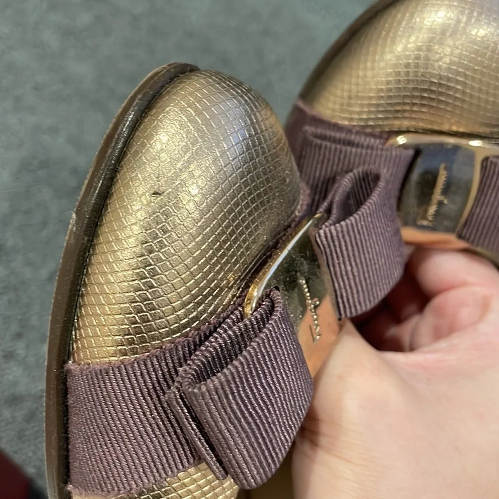 Authentic Ferragamo Varina ballet flat with original box and shoe bag size 6.5 - Picture 8 of 9